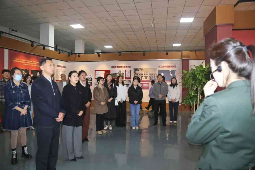西宁市第三人民医院组织党员干部参观“新中国从这里走来”主题展览