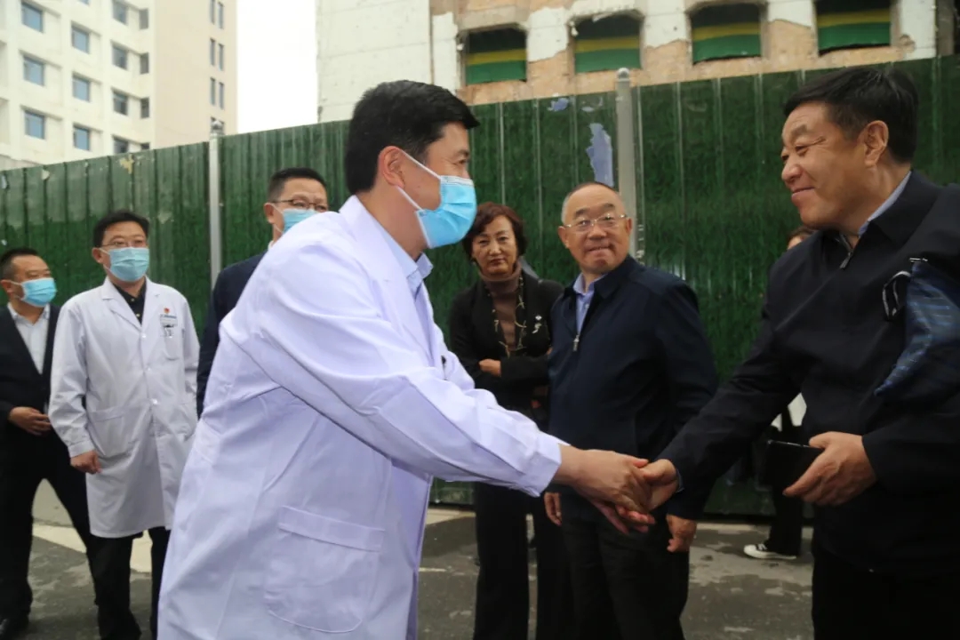 西宁市第三人民医院党员深入共建社区认领微心愿