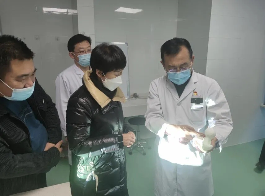 西宁市第三人民医院组织党员干部参观城北区党史馆