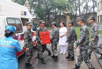 西宁市第三人民医院开展纪念“八一”建军节慰问驻地部队官兵及应急培训活动