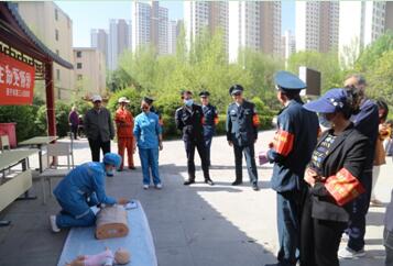 我为群众办实事---西宁市第三人民医院开展义诊服务活动