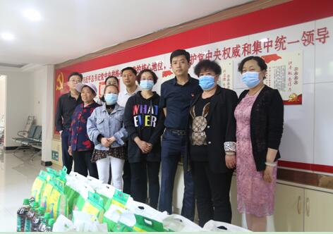 西宁市第三人民医院党员深入共建社区认领微心愿