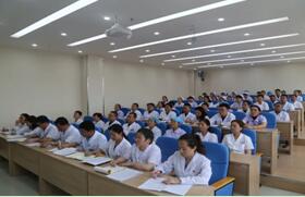 西宁市第三人民医院召开党委理论学习中心组(扩大)学习会议传达学习习近平总书记来青海考察时的重要讲话精神